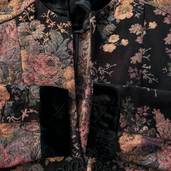 NWOT Soft Surroundings Autumn Evening Jacket Tapestry w Velvet Collar & Cuffs, L - Picture 8 of 12